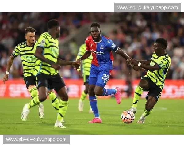 巅峰对决!阿联酋vs沙特预测:海湾之王的荣誉之战,谁能主宰绿茵?